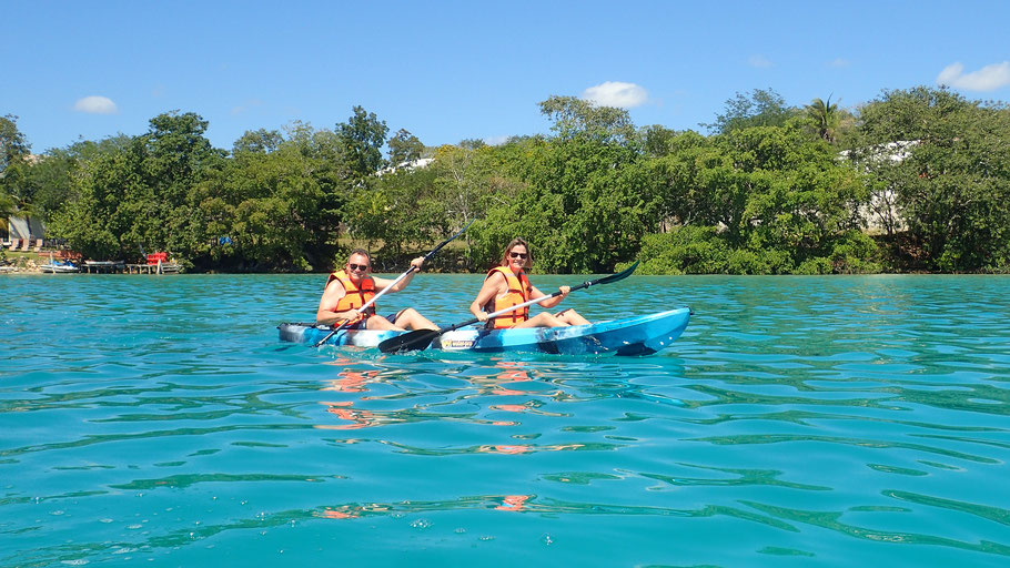Mexique, Yucatan : kayak sur la lagune de Bacalar