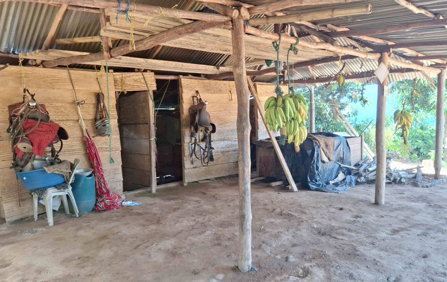 Colombie, Buritaca : bâtiment de la finca de cacao Miramar