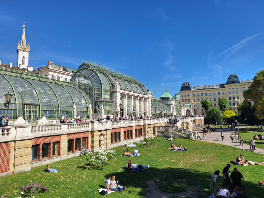 Jardin de Burggarten et ses serres à gauche