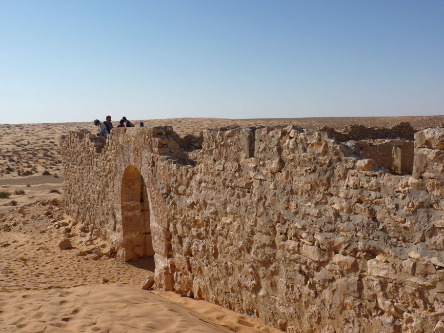 Tunisie : vieux fort de Ksar Guilane