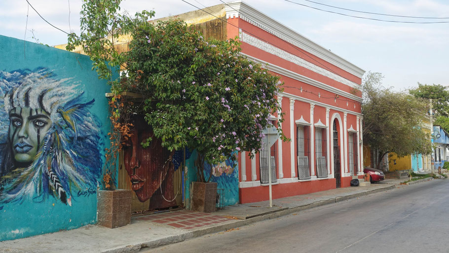 Colombie : rue de Ciénaga