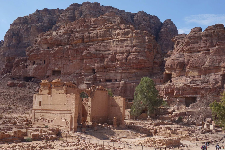 Qasr El-Bint ou Palais de la Fille (du pharaon), bâtiment religieux le plus important de Pétra