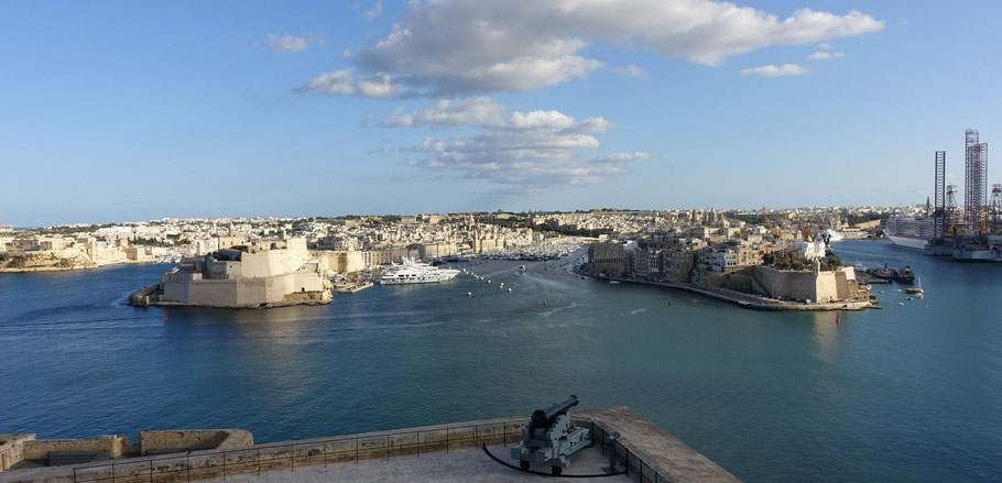 Malte, les Trois Cités :  vue des Upper Barrakka Gardens de La Valette sur Senglea, Vittoriosa et Cospicua/Bomla