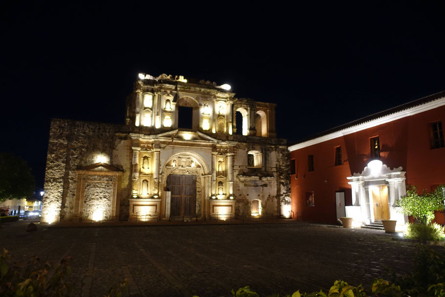 Guatemala, Antigua : Antiguo Colegio de la Compañía de Jesús (1626)