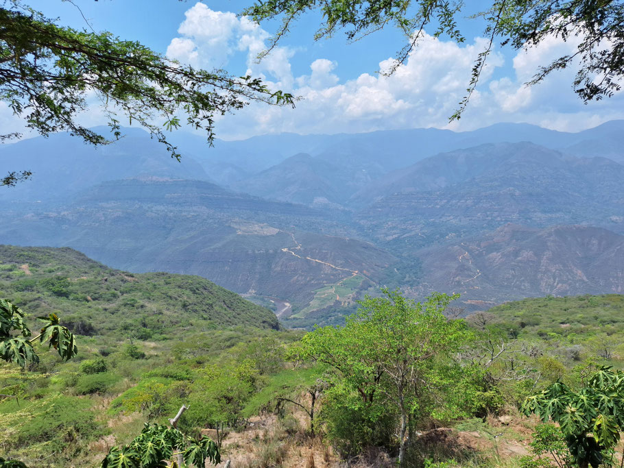 Colombie : panorama sur les montagnes à Guane
