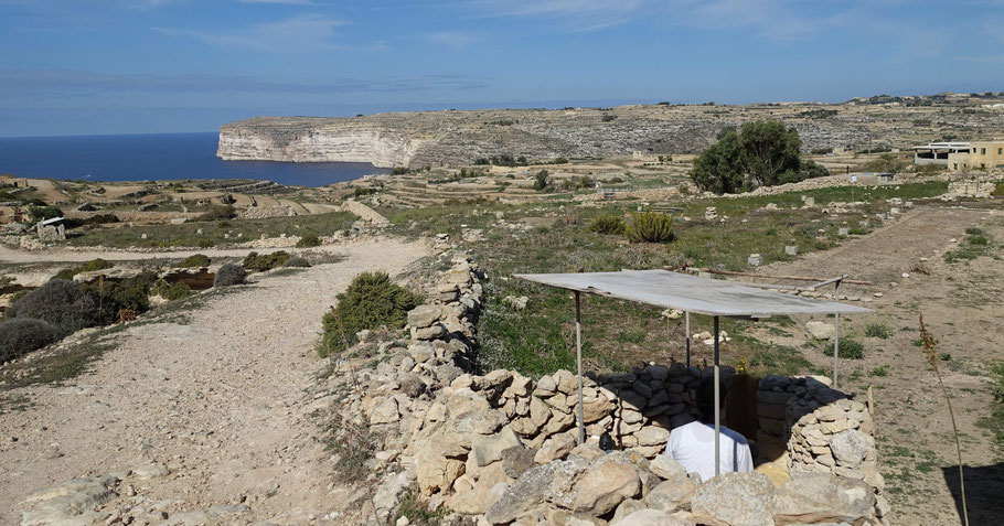 Malte : on ne compte plus les sites de piégeage sur le sentier côtier de Gozo entre Xlendi et les falaises de Sannat tellement ils sont nombreux