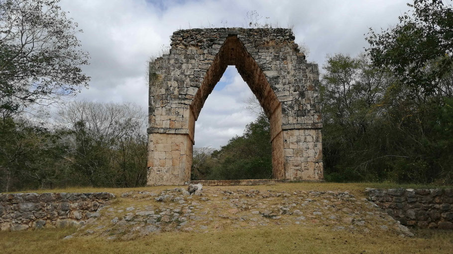 Mexique, Yucatan : arche de Kabáh