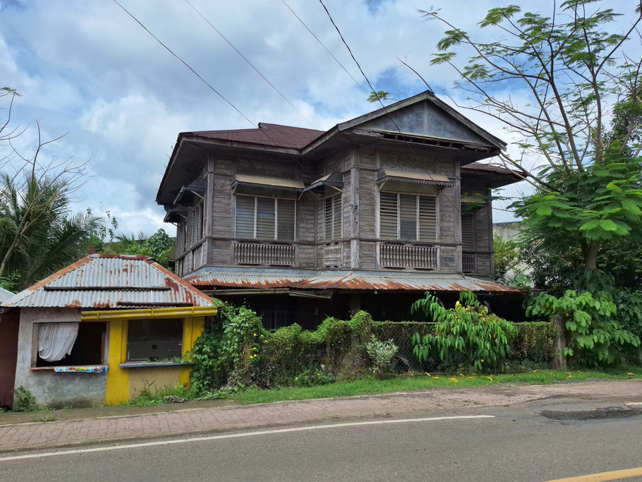 Maison en bois à Carmen (Bohol)
