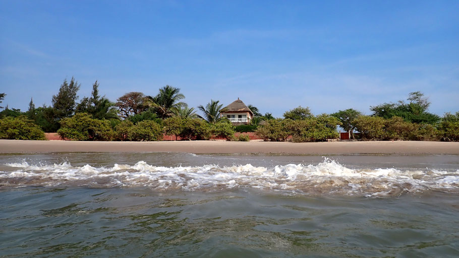 Sénégal, Siné Saloum : entre Palmarin et Djiffer, La Villa sur la Plage, ou Maison sur la Plage, vue de la mer
