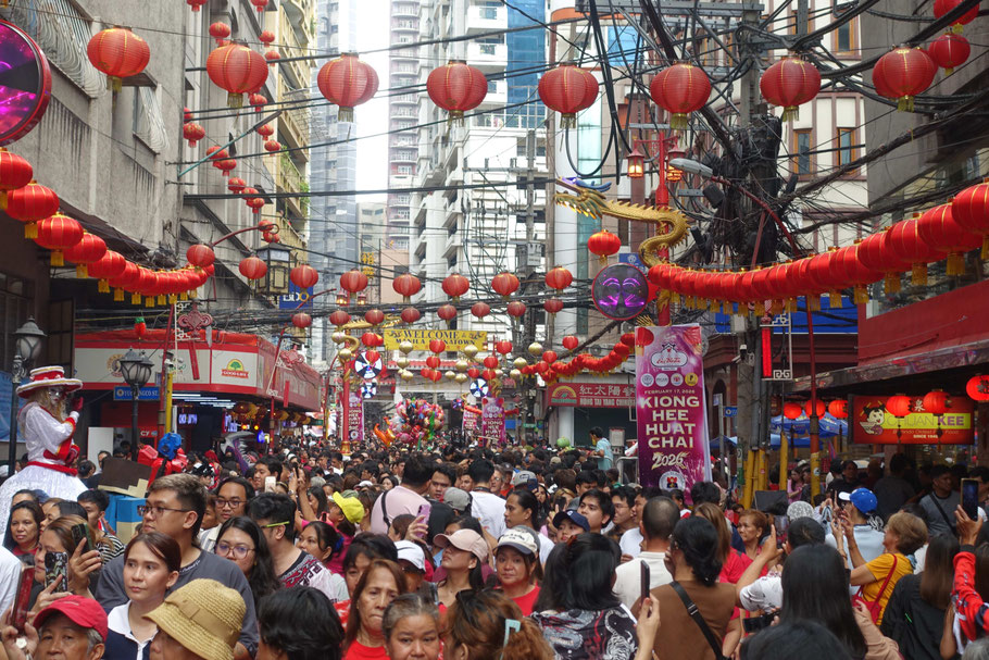 Manille : Ongpin Street dans le quartier de Binondo