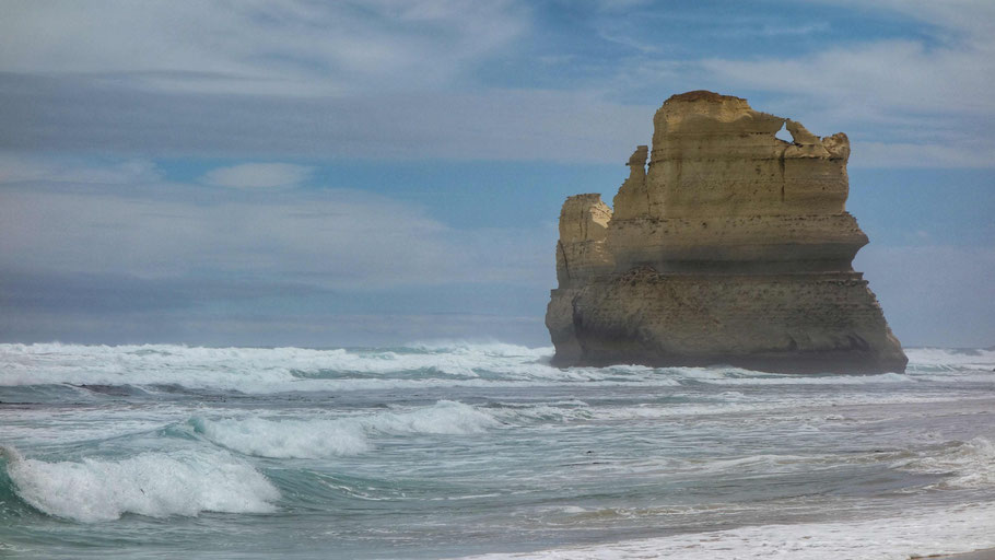 Australie, Great Ocean Road : plage et falaise de Gibson Steps
