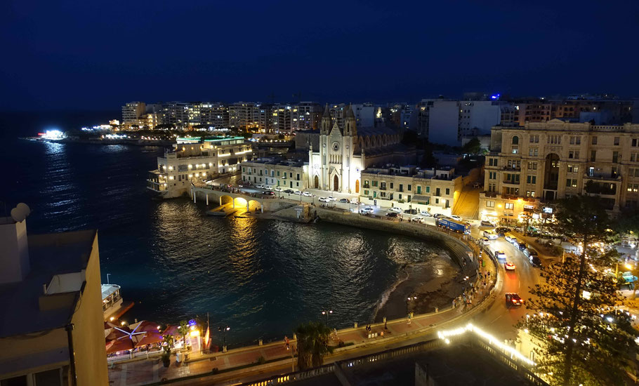 Malte : Balluta Beach de nuit