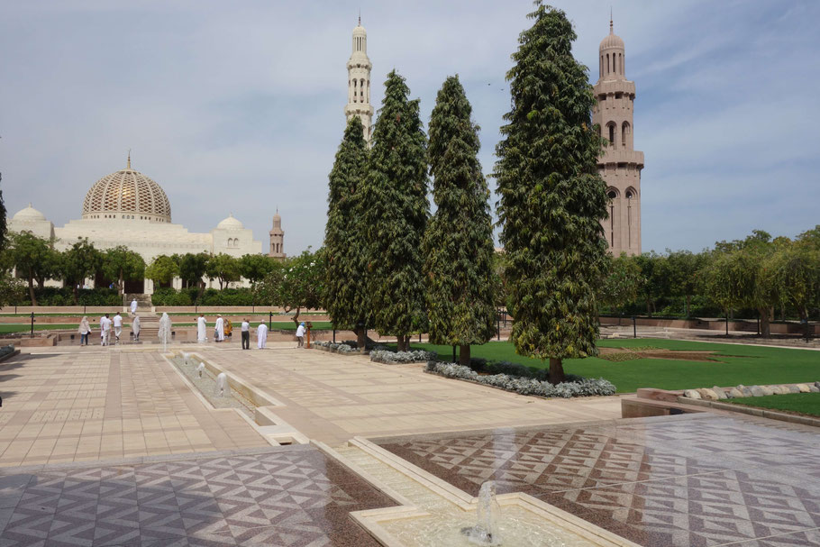 Oman, la grande mosquée de Mascate