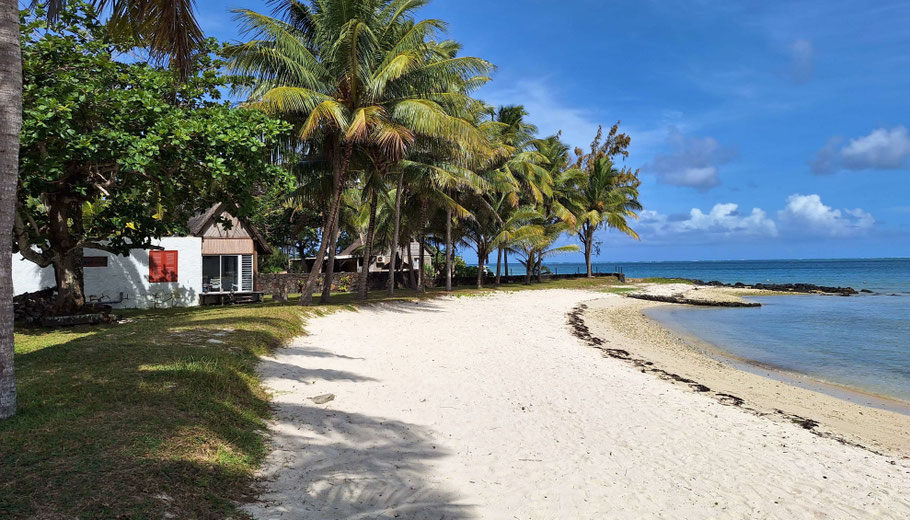 Ile Maurice : littoral entre Trou d'Eau Douce et la plage de Palmar