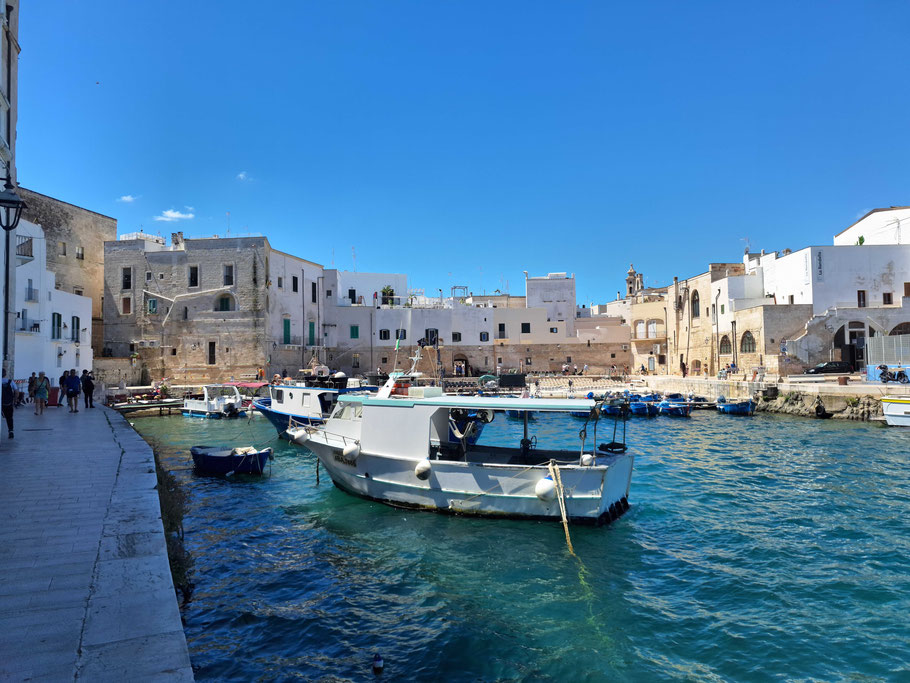 Les Pouilles : le vieux port de Monopoli