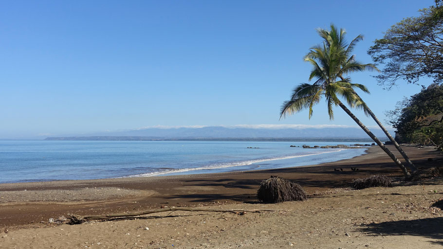 Costa Rica : la jolie Playa Agujas, près de Tarcoles