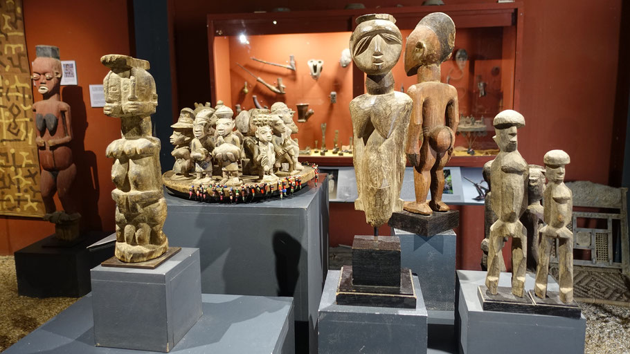 Sénégal, Sine Saloum : statuettes du MAHICAO, Musée d'Art et d'Histoire des Cultures de l'Afrique de Djilor Djidiack