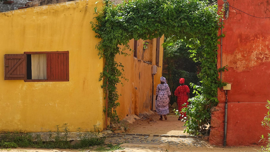 Sénégal, île de Gorée : ruelle