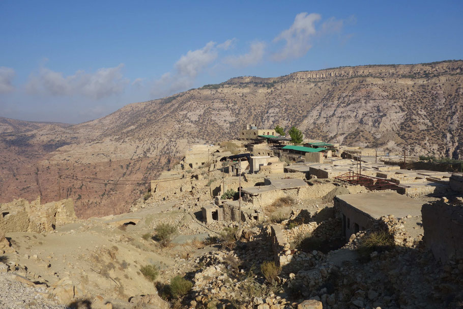 Jordanie, vue sur le village de Dana près du Visitor Center
