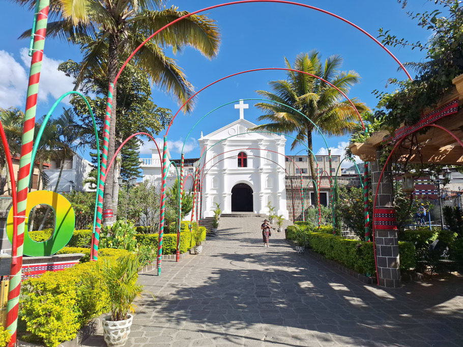 Guatemala : église Saint-Pierre, San Pedro La Laguna