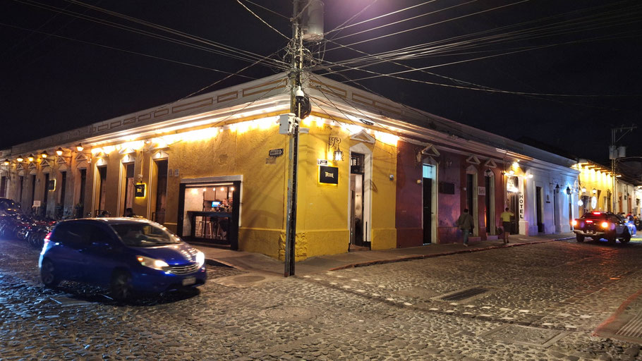 Guatemala, Antigua : croisement 4a calle Poniente et 6a Avenida Norte 