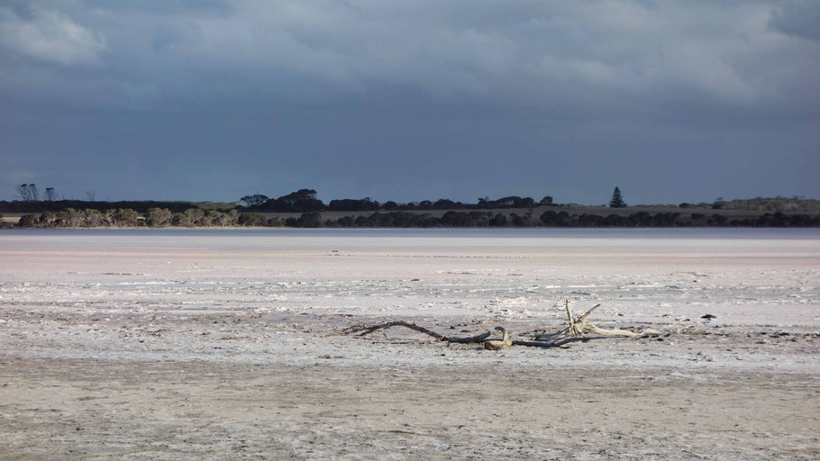 Australie, Kangaroo Island : lagon salé près d'Emu Bay