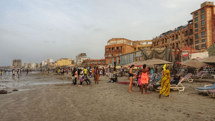 Sénégal, Dakar : plage et hôtel du Virage