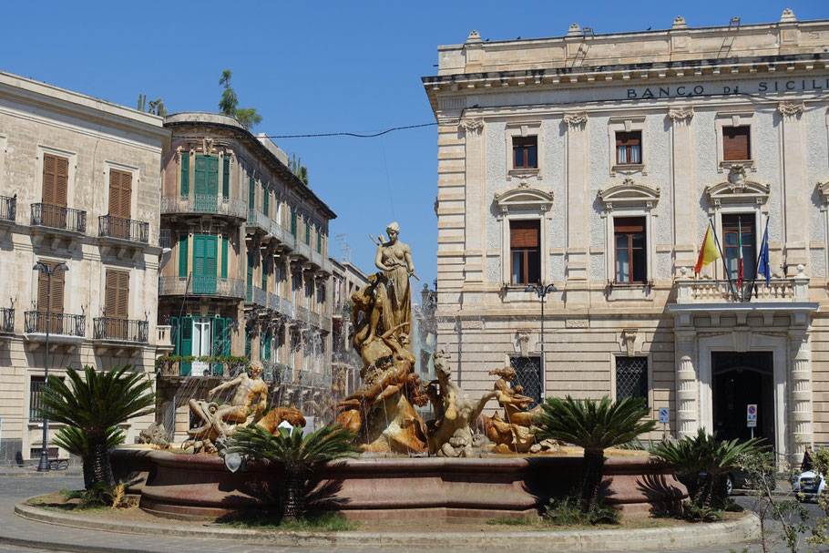 Sicile, Syracuse : fontaine de Diane