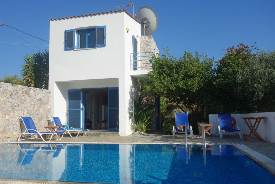 Piscine de la Villa Odyssey à Xamoudochori