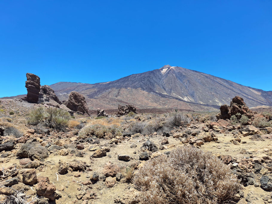 Canaries, Tenerife : vue sur le Teide du sendero de los Roques de Garcia