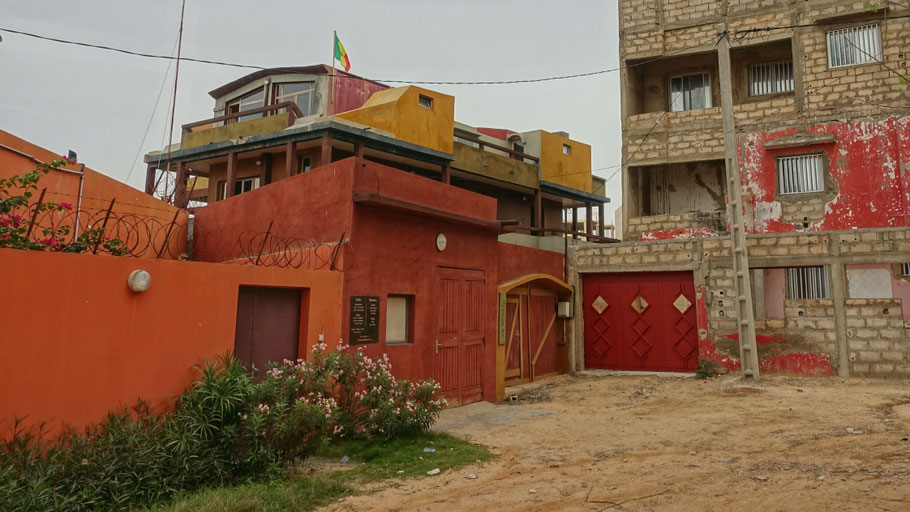 Sénégal : la maison-oeuvre du sculpteur sénégalais Ousmane Sow, baptisée Le Sphinx, dans le quartier de Yoff-Virage à Dakar