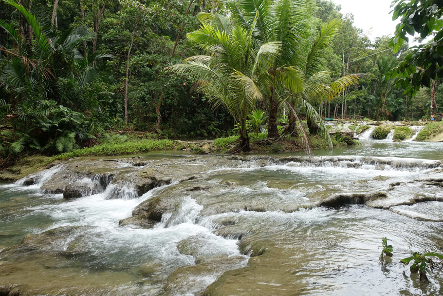 Dans les cascades de Cambugahay