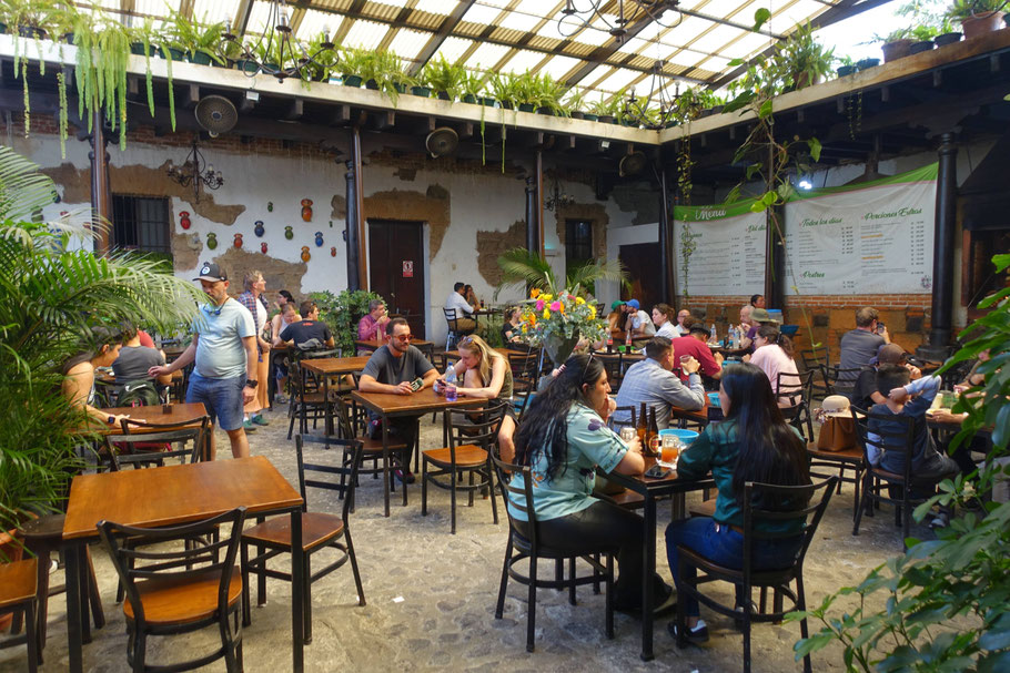 Guatemala, Antigua : restaurant Rincón Tipico Antigüeño