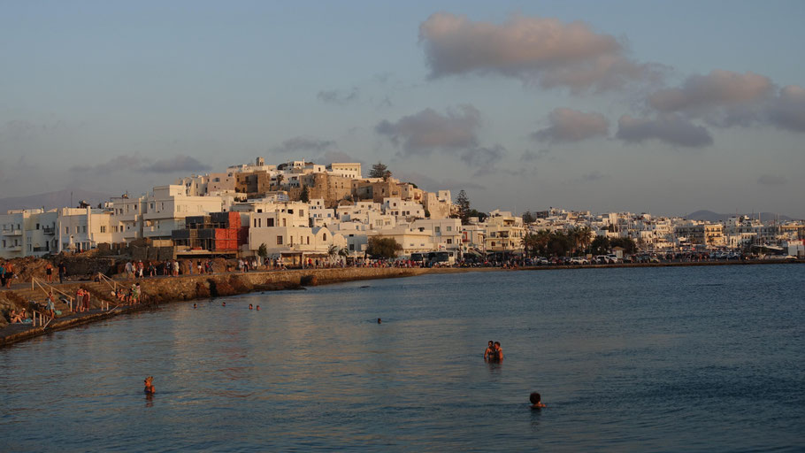 Grèce, Cyclades : Naxos, coucher de soleil sur le kastro