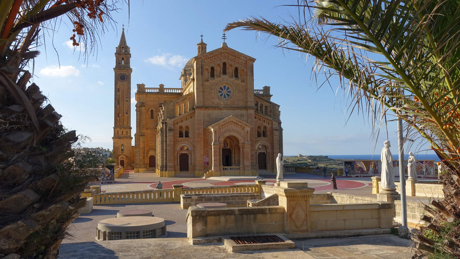  Malte, Gozo : Basilique Notre-Dame Ta' Pinu près de Gharb