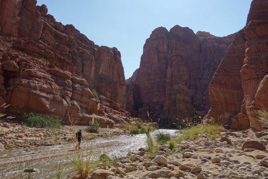 Le Wadi Al-Hasa ou wadi Zered est gratuit et beaucoup moins difficile que le wadi Mujid