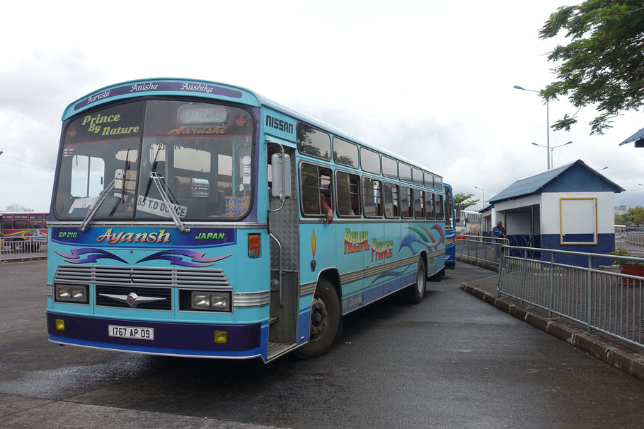 Ile Maurice : bus pour Trou d'Eau Douce à la gare routière de Centre de Flacq