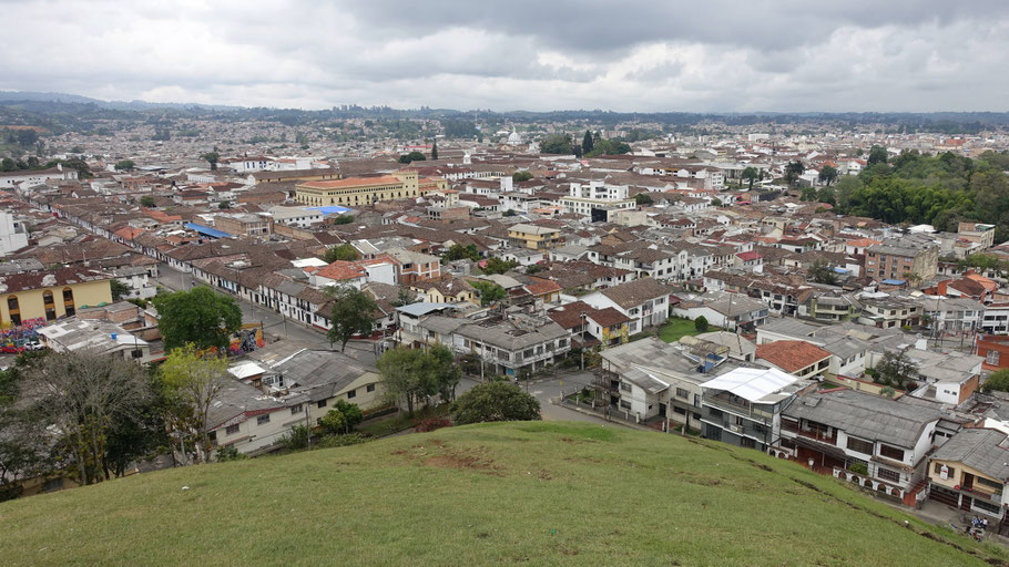 Colombie : vue de Popayán de la colline El Morro de Tulcán