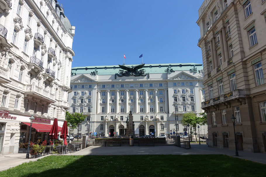 Ministère de la Guerre face à la Postsparkasse