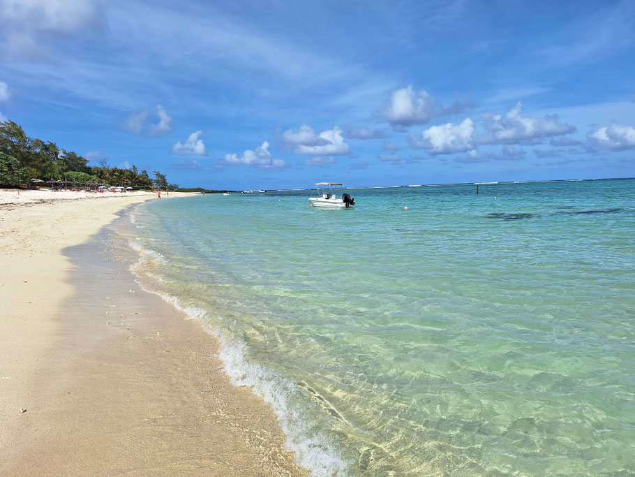 Ile Maurice : plage entre Trou d'Eau Douce et Palmar