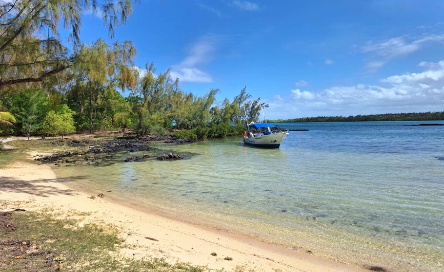 Ile Maurice : petite plage sur l'îlot Bernache
