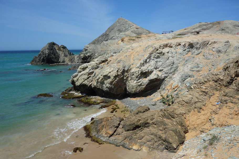 La Guajira : vue sur le Pilon de Azucar de la plage de Kaimaishi