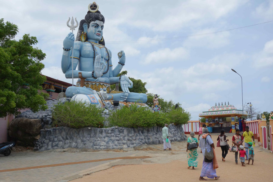 Sri Lanka, Trincomalee : Koneswaram Kovil et sa statue monumentale de Shiva