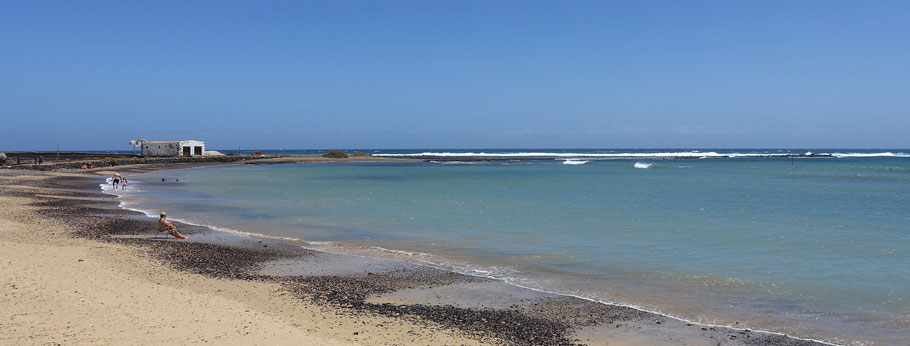 Fuezrteventura : plage de Salinas del Carmen
