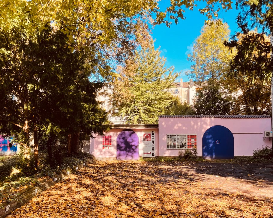 HAUS DES MÜLHEIMER KUNSTVEREINS KKRR - CASADELLE 54-60 am Innenstadtpark "Ruhranlage"