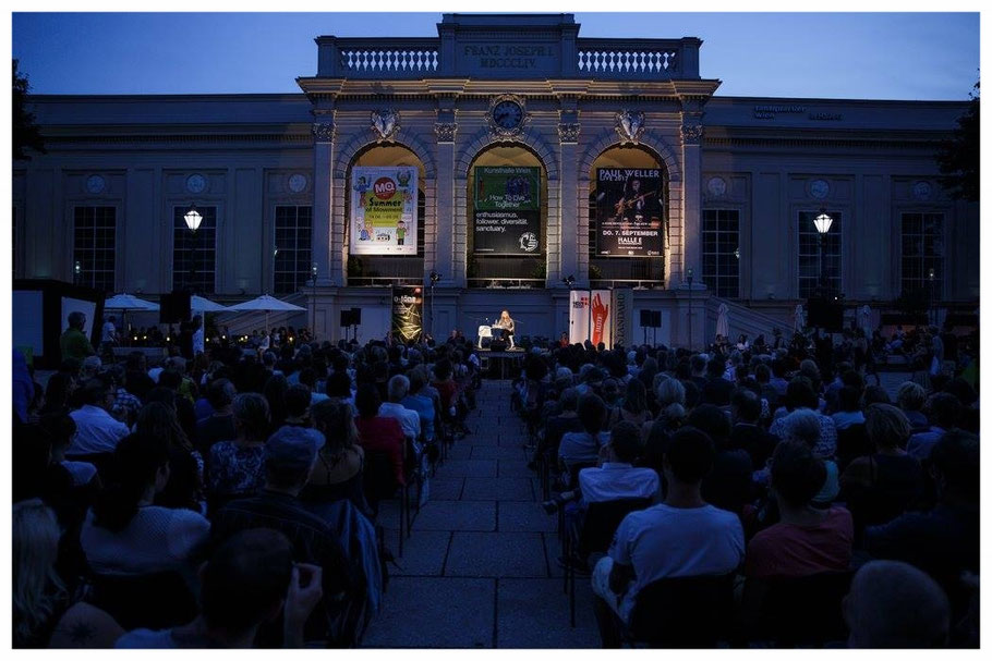 O-Töne Literaturfest im Museumsquartier Lesung Ingrid Kaltenegger