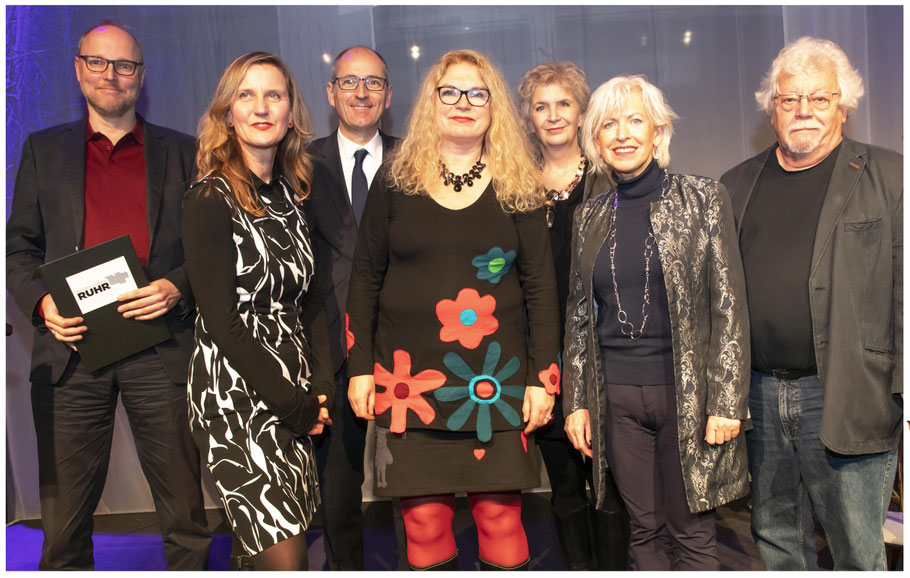 Literaturpreis Ruhr Verleihung Förderpreisträger Oliver Driesen, Ingrid Kaltenegger, Hauptpreisträgerin Elke Heinemann