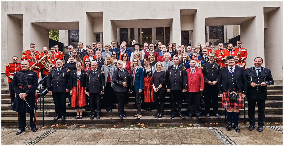German Winds, rechts Dirigent Sven (Hellinghausen)