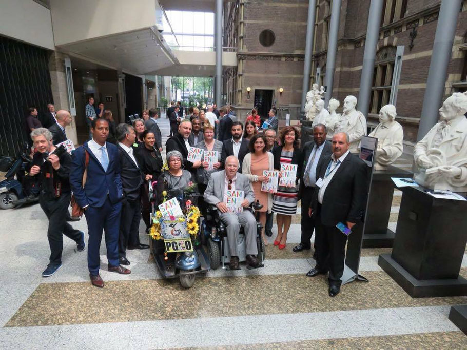 Klik op de foto voor meer info