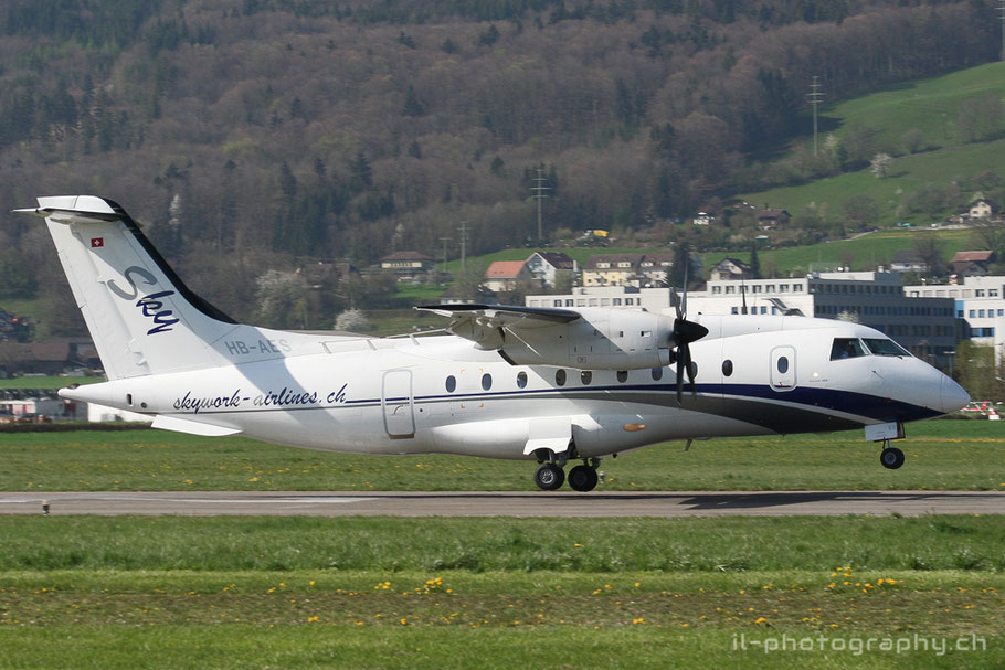 Dornier Do328 der Sky Work Airlines in Bern. 